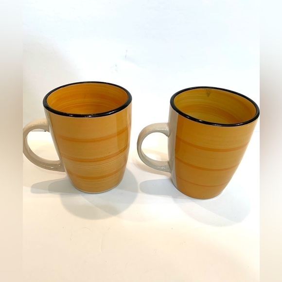 Gibson USA Yellow Hand-painted Stoneware Coffee Mugs (2) - Picture 4 of 5
